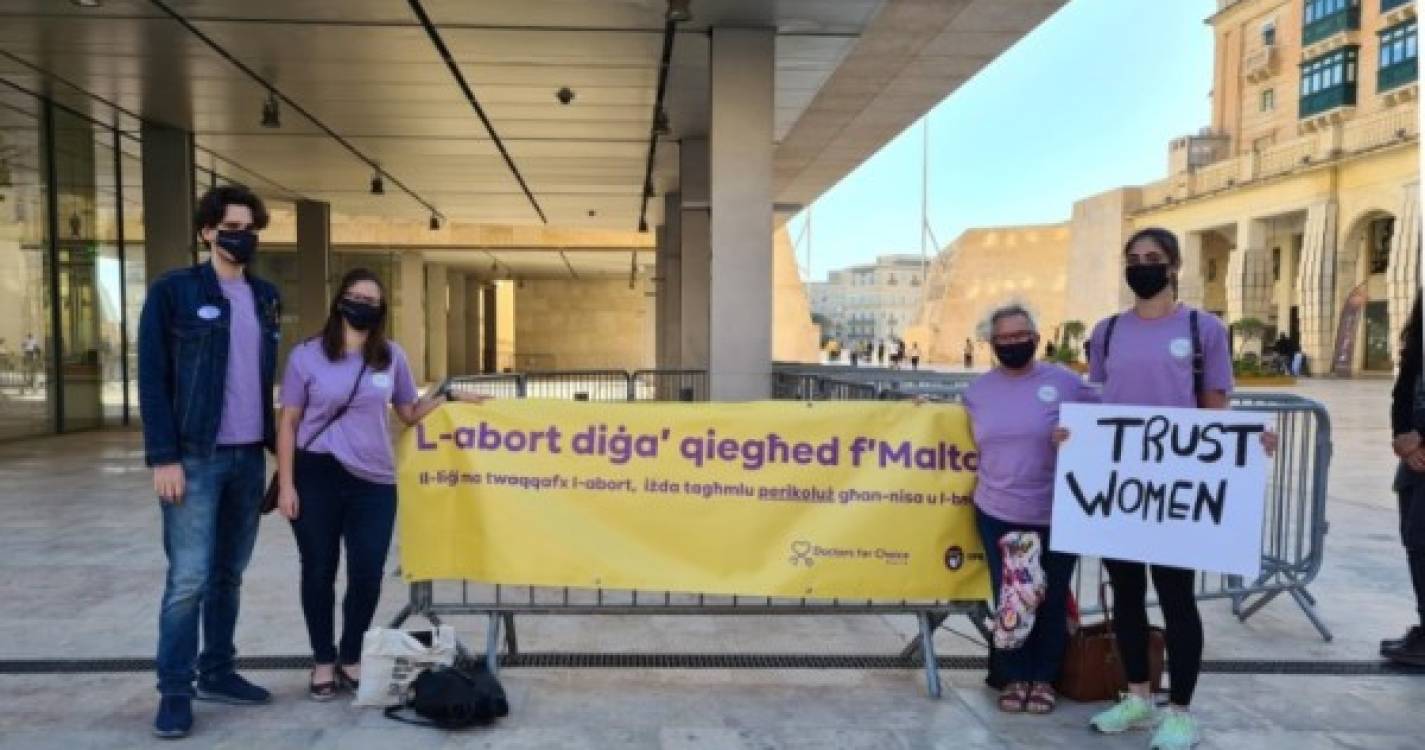 Médicos em Malta avançam com processo legal contra proibição do aborto
