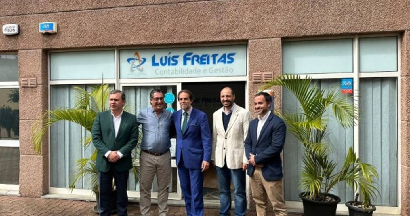 Albuquerque: Novo imposto sobre o AL é uma ideia que "repugna" e fim dos vistos gold é um "absurdo"