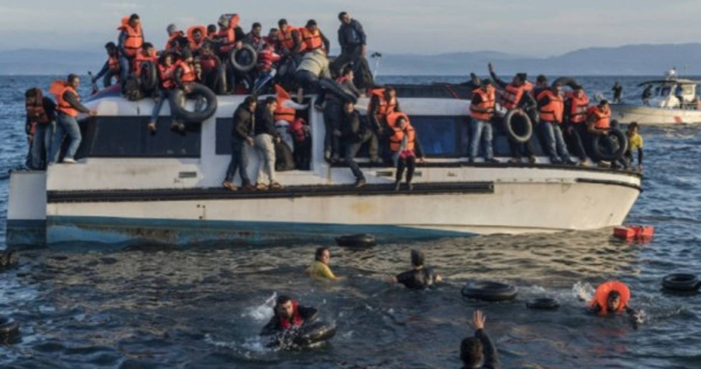 Autoridades espanholas resgataram 259 migrantes ao largo das Canárias