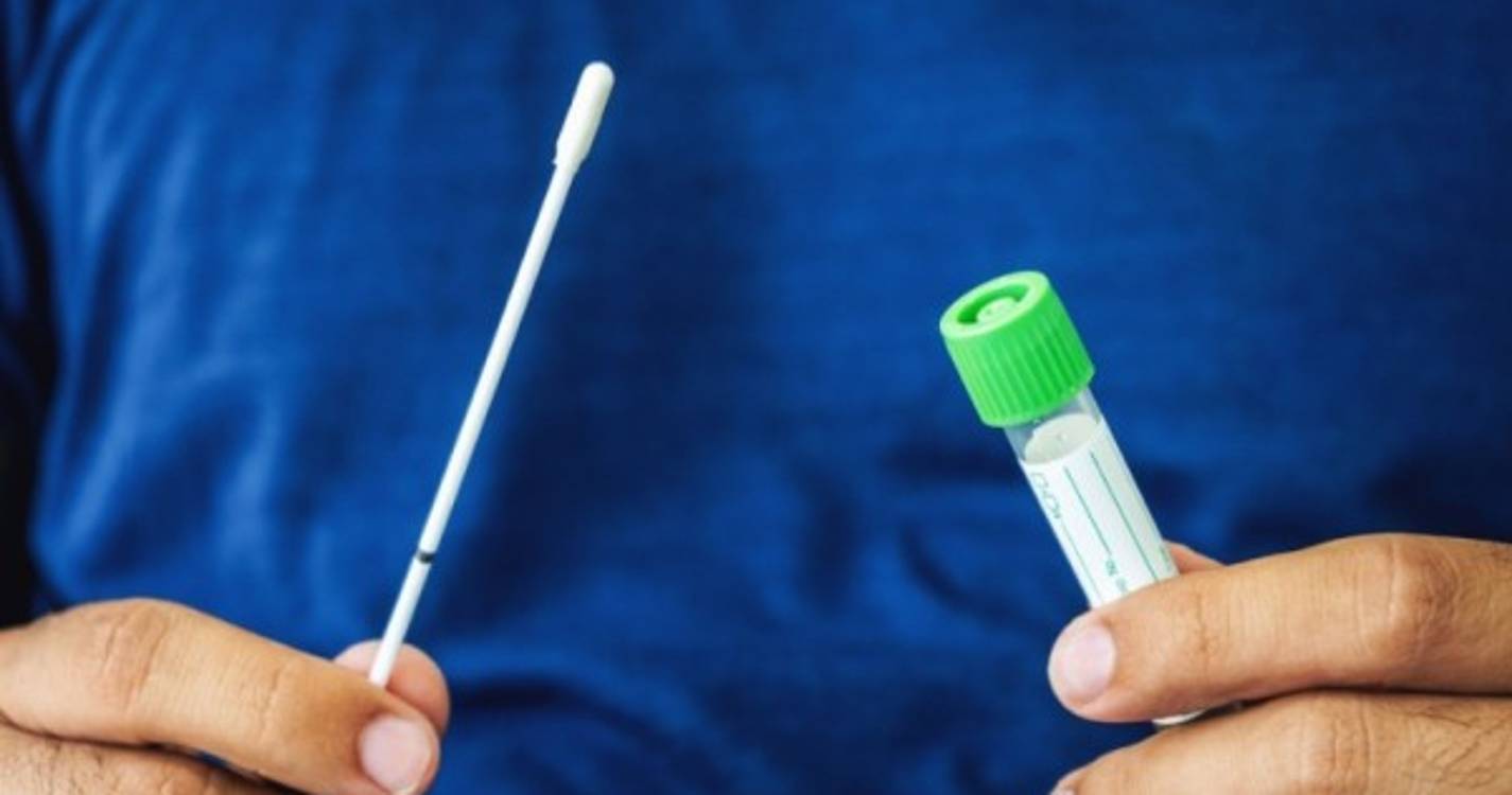 Covid-19: Testes gratuitos aumentam de quatro para seis por pessoa