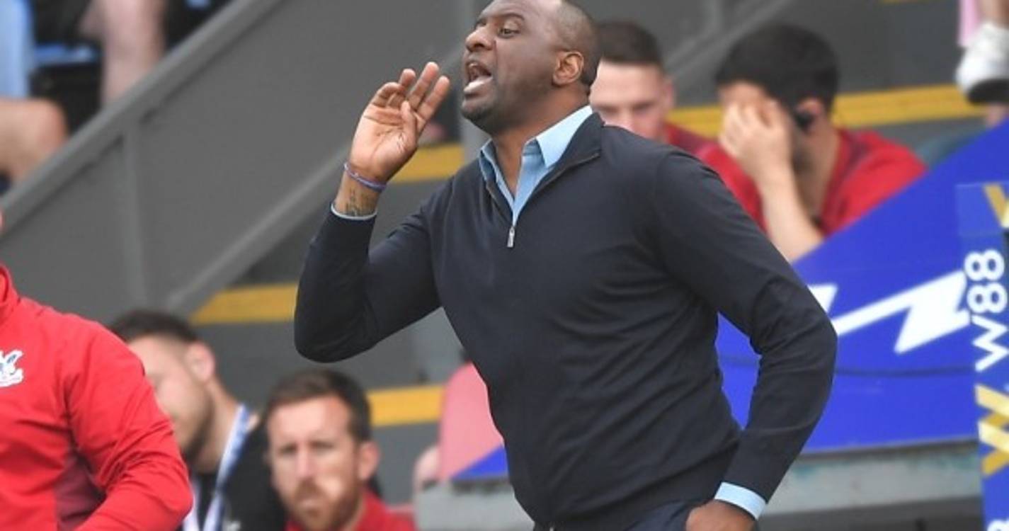 Incidente entre treinador Patrick Vieira e adepto do Everton sem processo