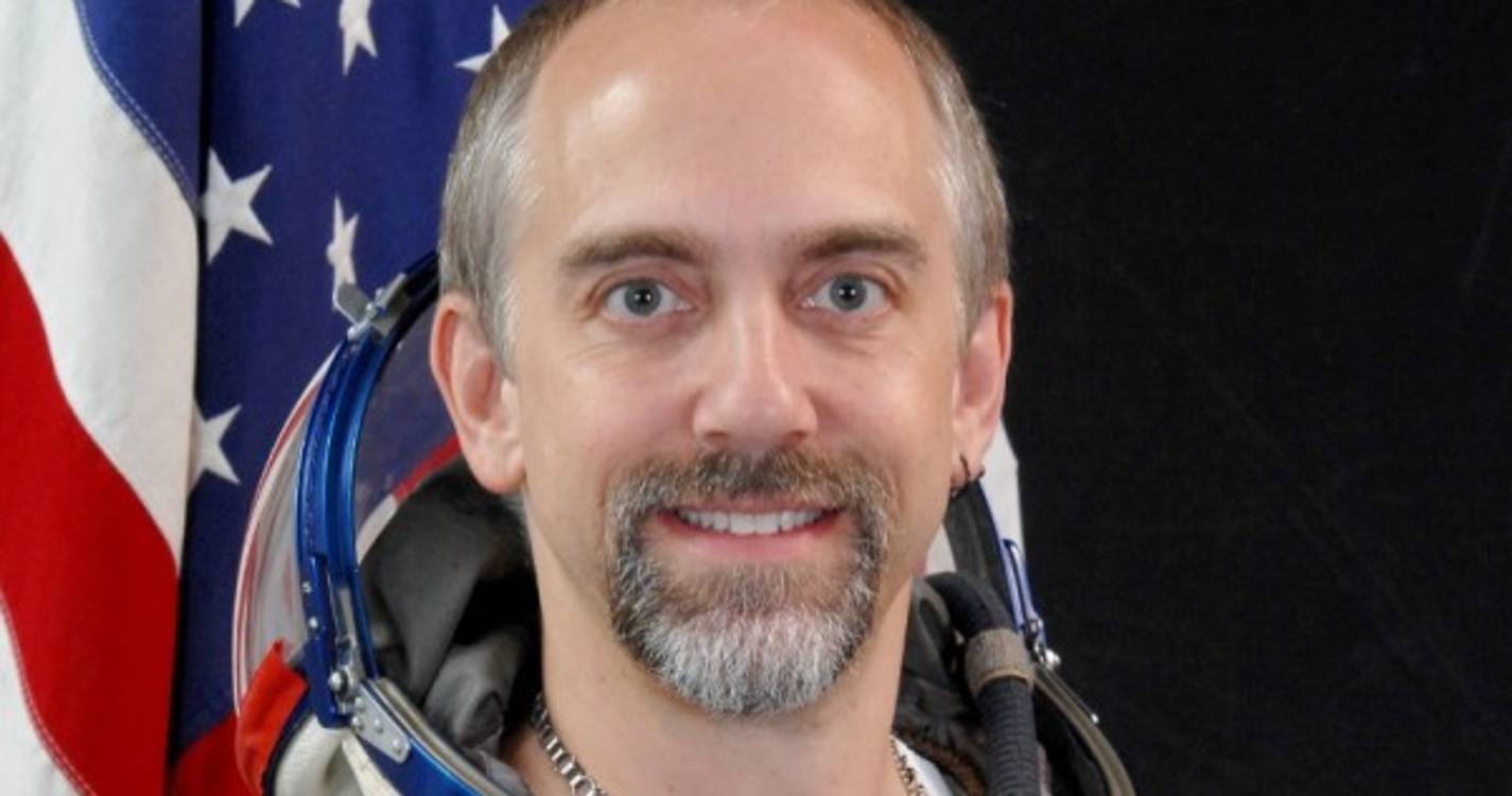 Astronauta defende que recursos do espaço ajudariam a restaurar o planeta
