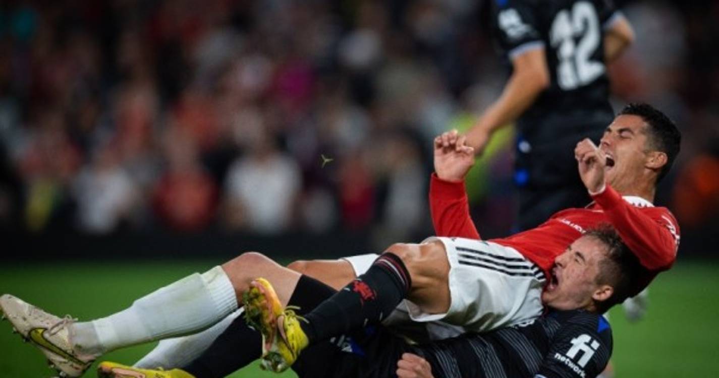 Man. United perde em casa com Ronaldo a titular