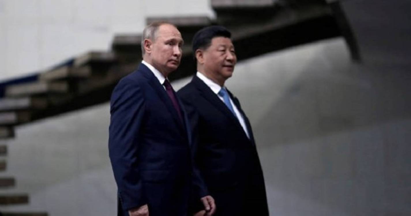 Vladimir Putin saudou relações "sem precedentes" entre Moscovo e Pequim