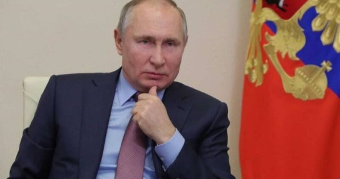 Ucrânia: Putin compara sanções do Ocidente a perseguições antissemitas