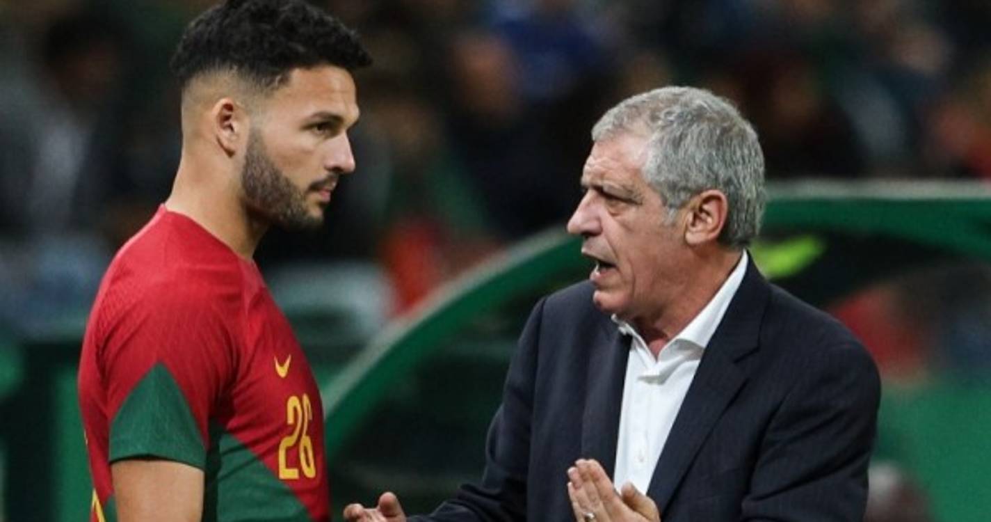 Mundial2022: Fernando Santos pede "pés bem assentes no chão"
