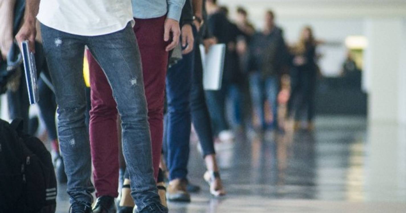 Mundo com oito mil milhões de pessoas na manhã de terça-feira