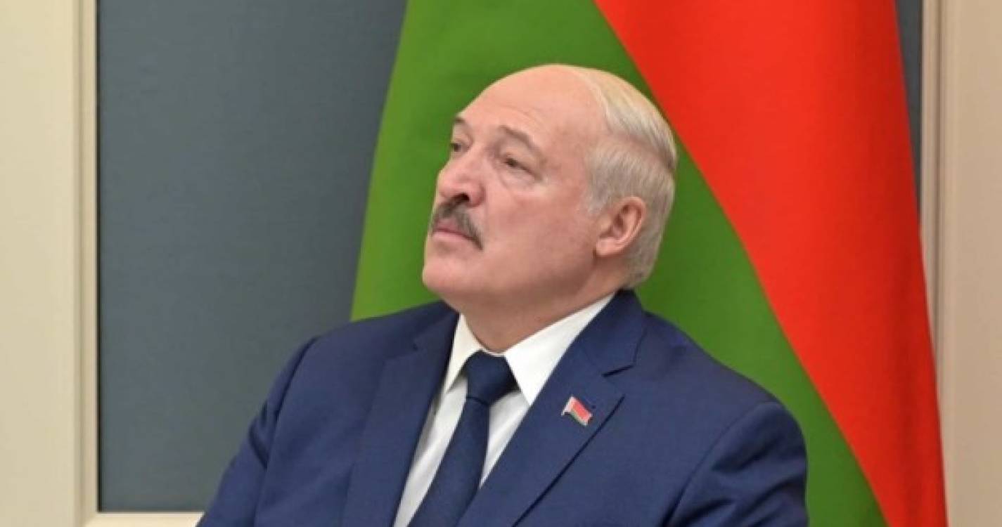 Ucrânia: Presidente bielorrusso avisa que Ucrânia será destruída se não negociar