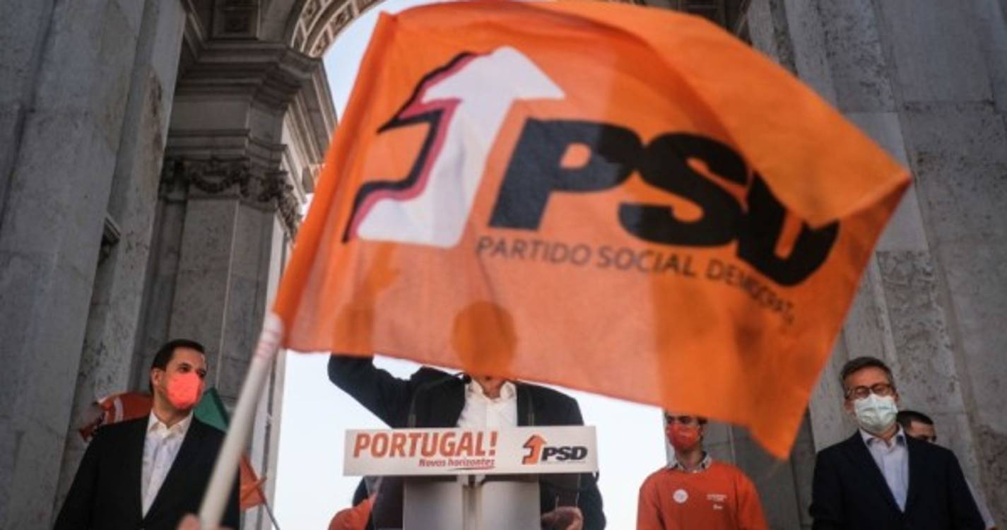 PSD: Militantes escolhem hoje 19.º presidente entre Luís Montenegro e Jorge Moreira da Silva