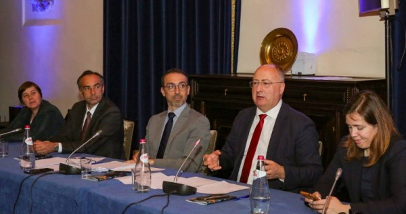 Eurodeputado José Manuel Fernandes contesta o que diz ser um "PRR centralista"