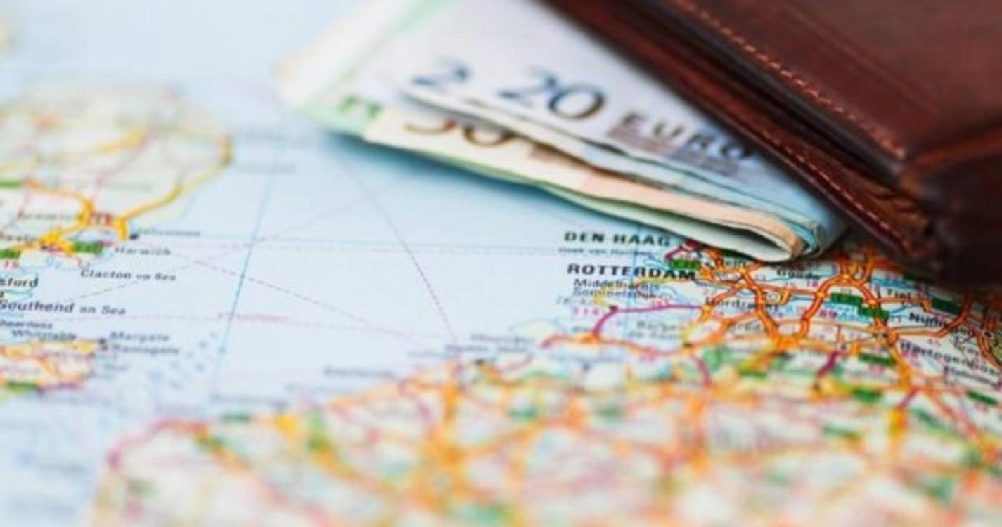 Remessas dos emigrantes caem 0,4% em abril para 281,4 milhões de euros