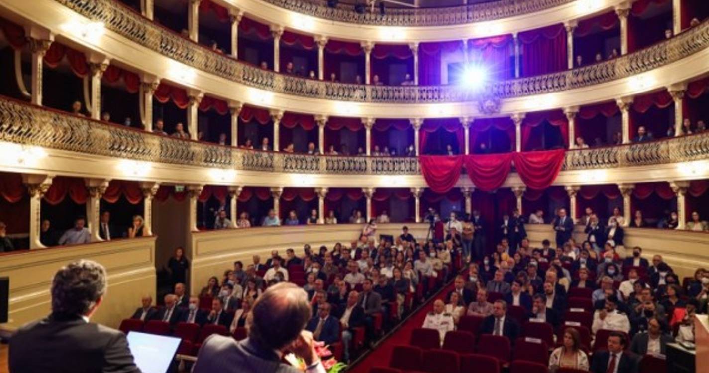 Calado pede à República financiamento para a transição digital e tecnológica