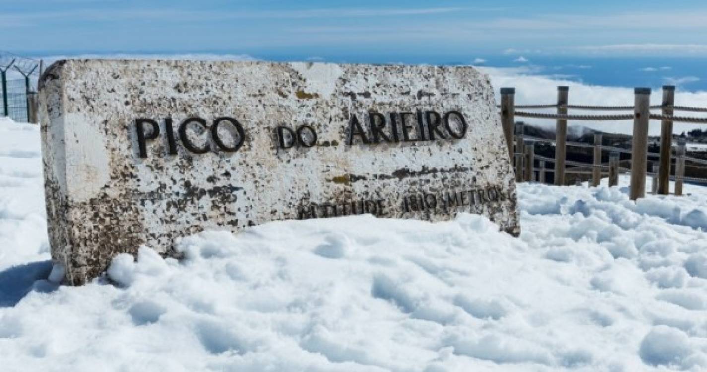 Tempo: mantém-se para hoje a previsão de queda de neve nos pontos mais altos da Madeira