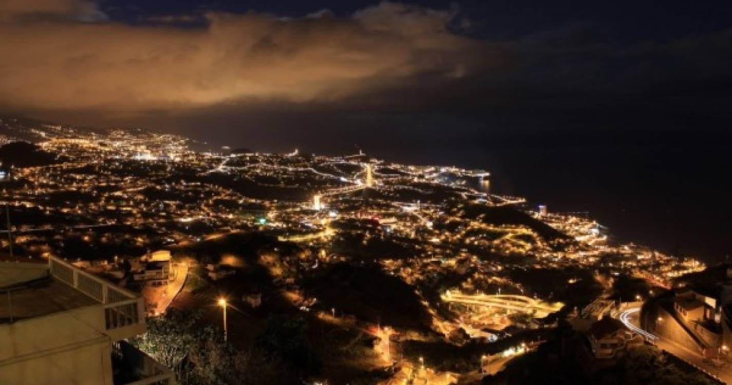 Câmara de Lobos investe 73.500 euros na ampliação da rede de iluminação pública rural
