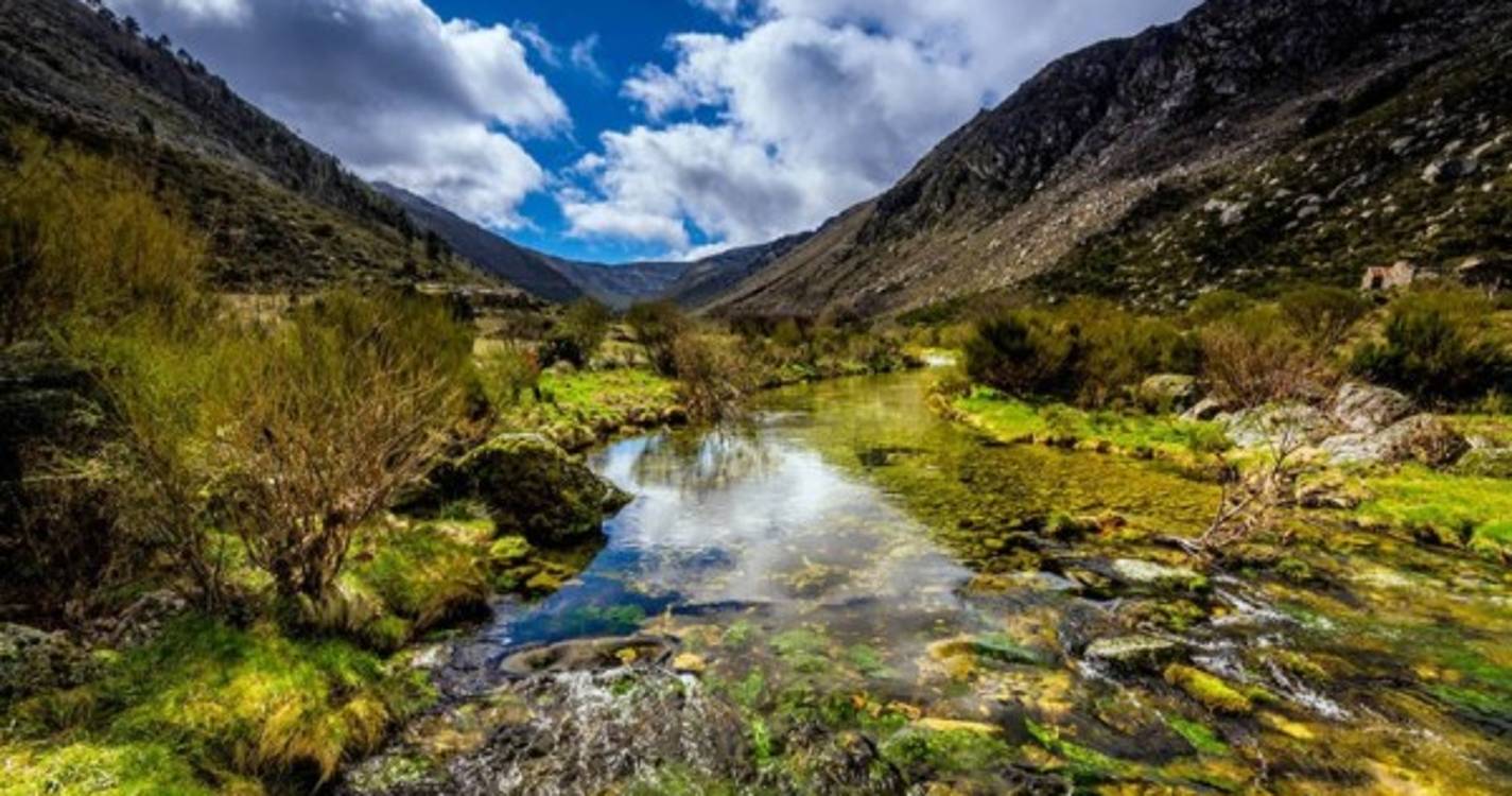 Mulher desaparecida na Serra da Estrela foi encontrada consciente e desidratada