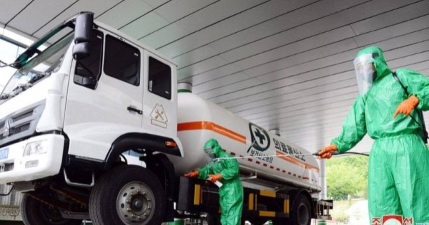 Covid-19: Coreia do Norte procura vírus em rios e lagos e limpa aterros sanitários e esgotos