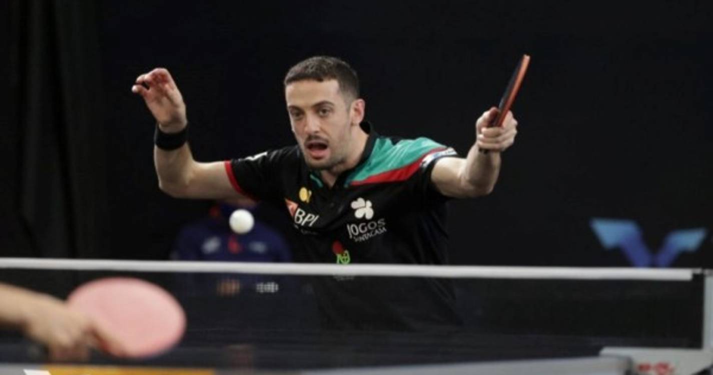 Marcos Freitas vence Paul Drinkhall no WTT Budapeste