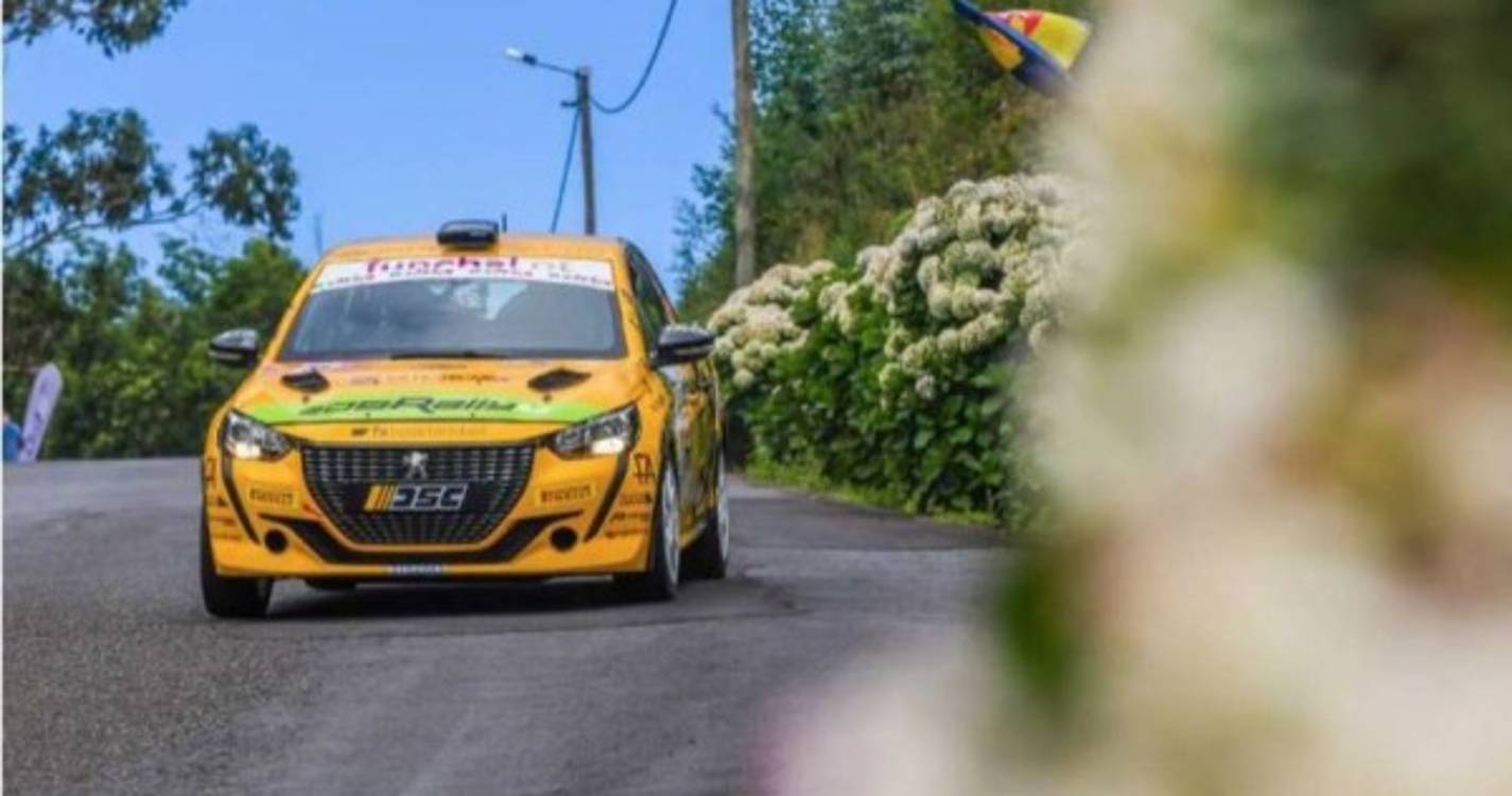 João Silva na frente das duas rodas motrizes