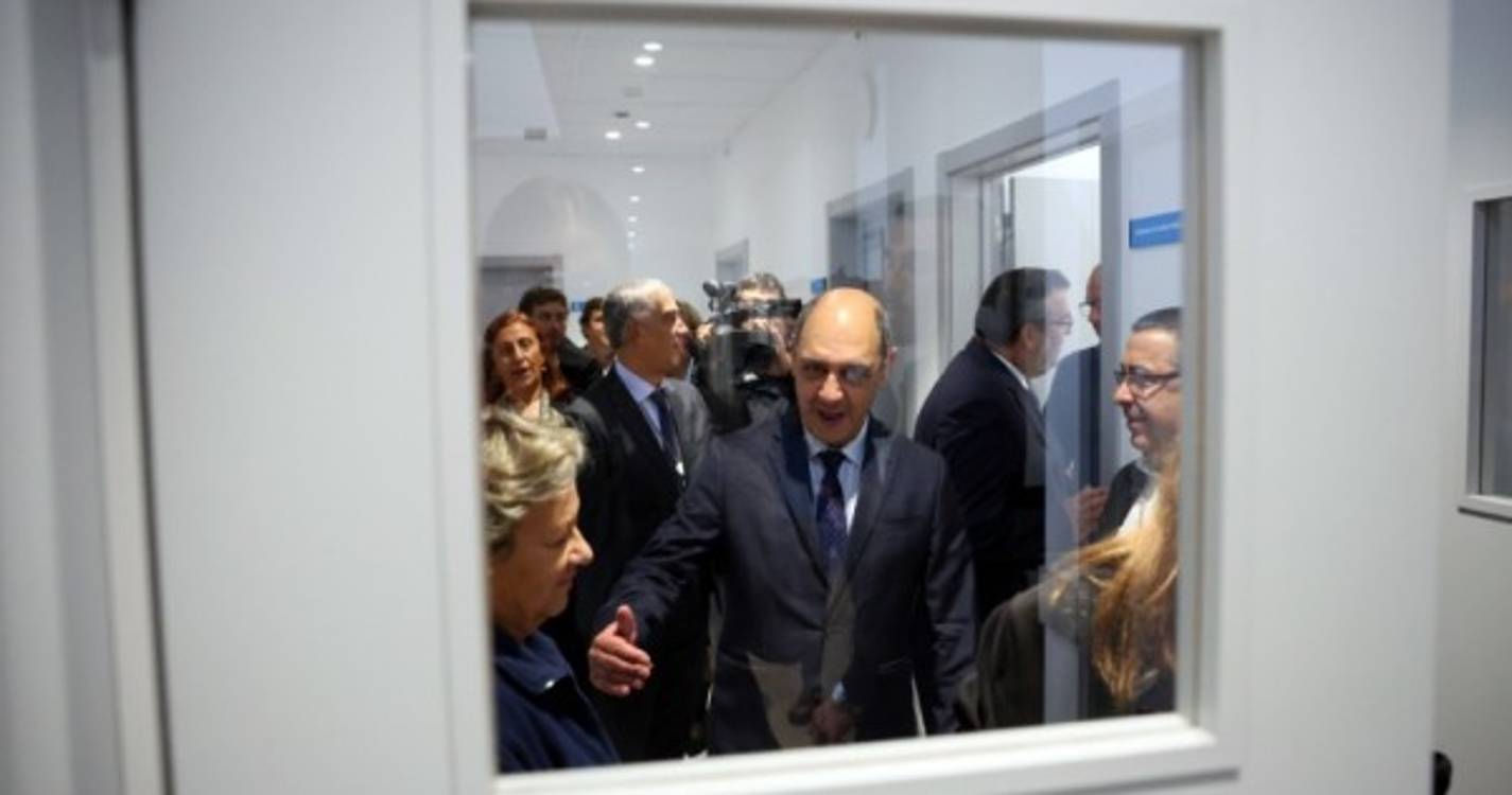 Criação de equipas dedicadas nas urgências &#34;não será um remédio universal&#34;, diz ministro da Saúde