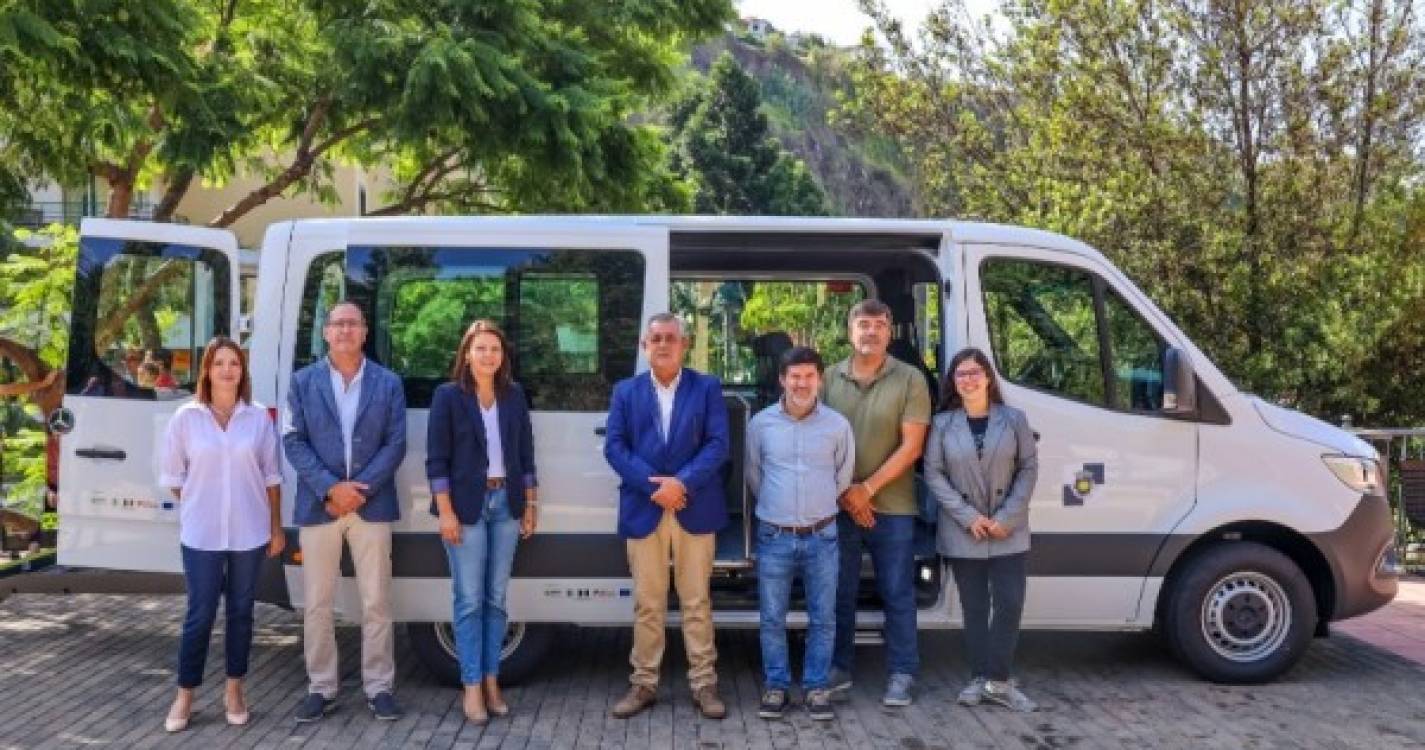 Município da Ponta do Sol compra viatura para ajudar pessoas com mobilidade reduzida
