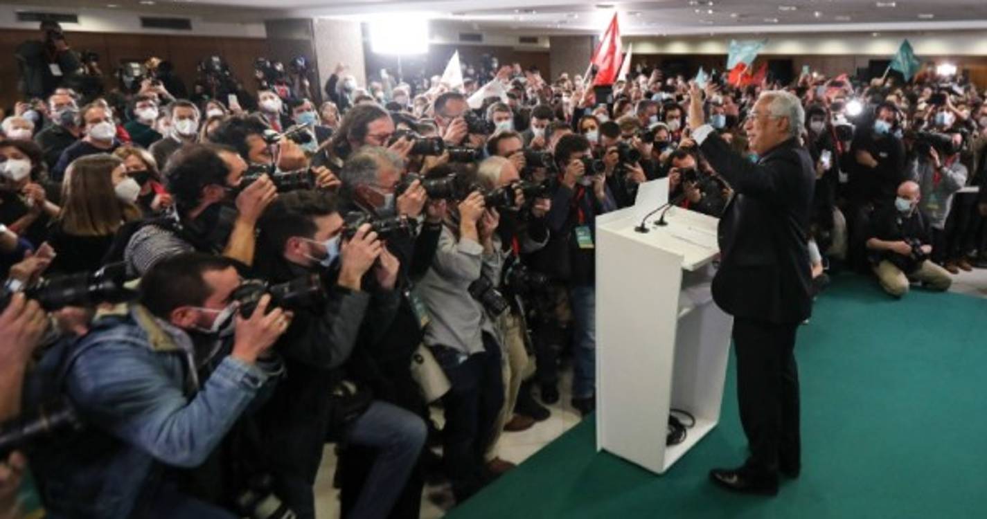 Imprensa espanhola destaca "histórica" maioria absoluta do PS