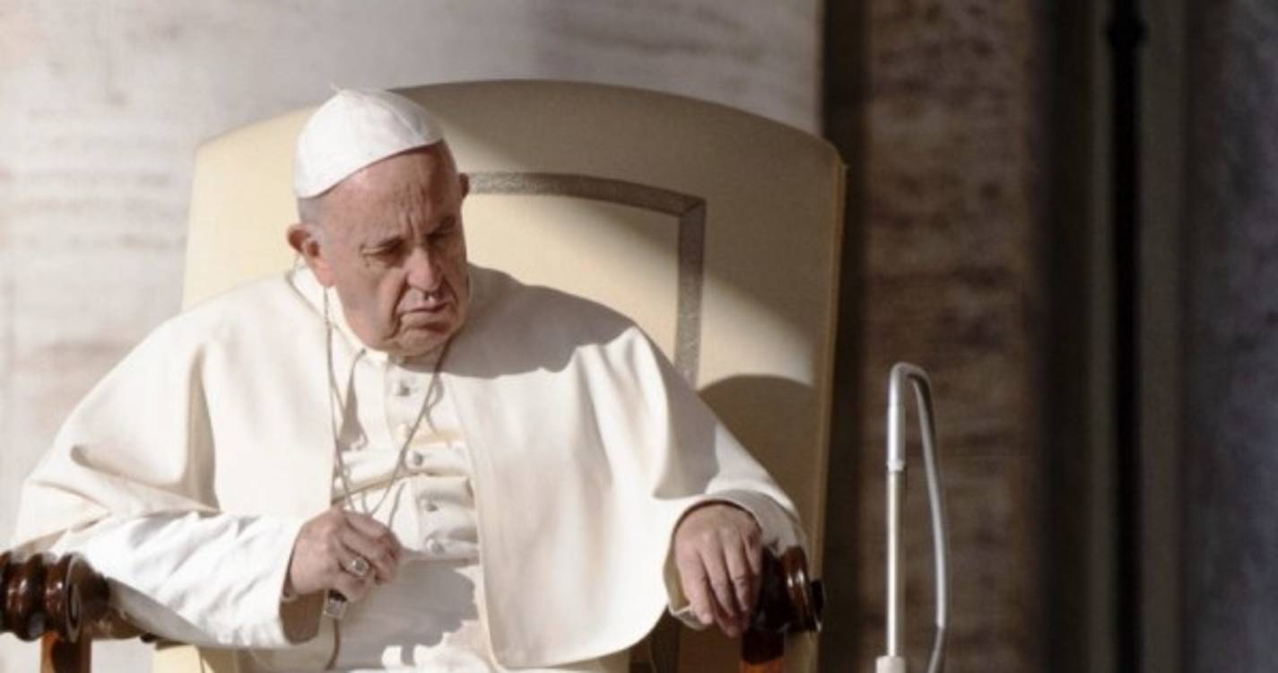 Papa Francisco recebeu dois grupos de indígenas canadianos