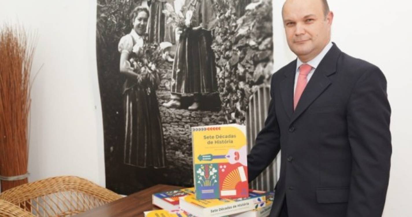 História do folclore camachense compilada em livro