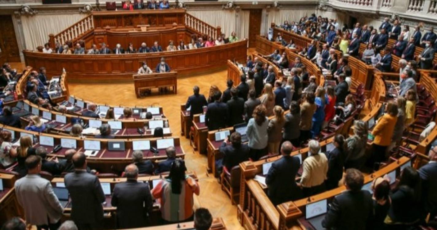 Parlamento acelera envio do OE2022 para Belém