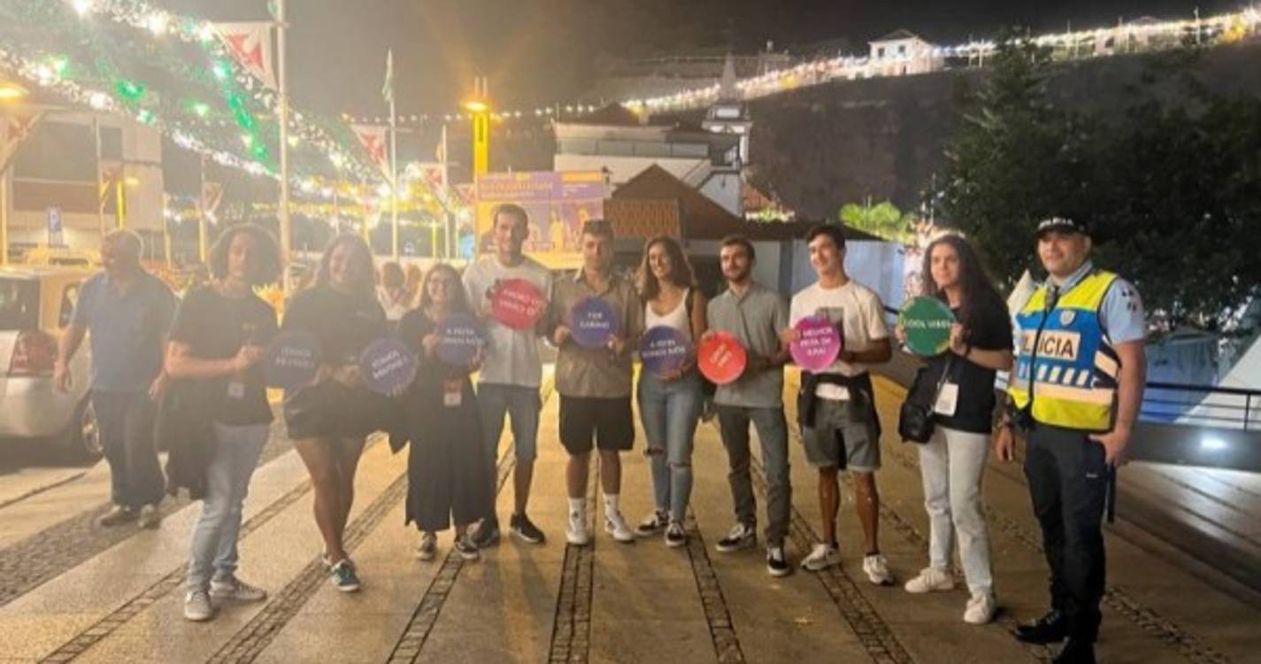 Iniciativa contra as drogas #Vibes4U NoDrugs está no arraial de São Vicente