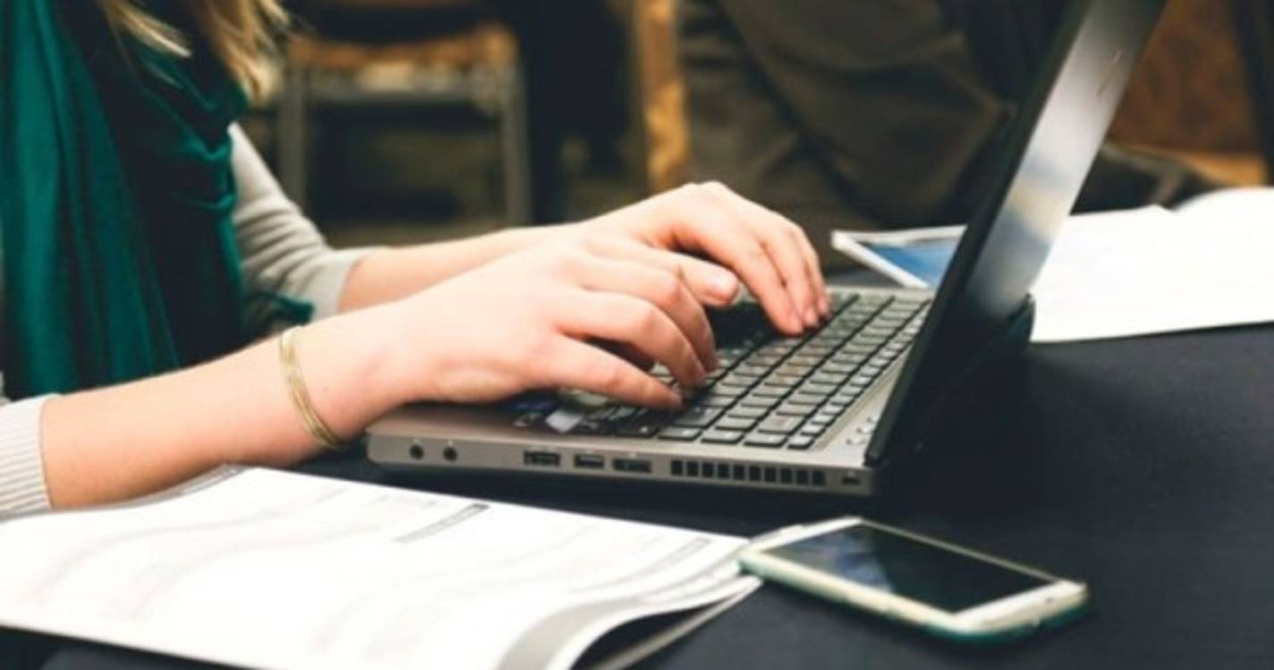 Fundação EDP doa 3.000 computadores a escolas