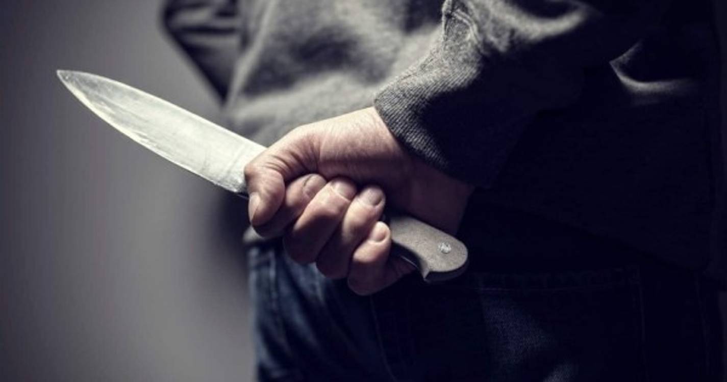 Mulher assassinada na Suécia com uma faca em evento político
