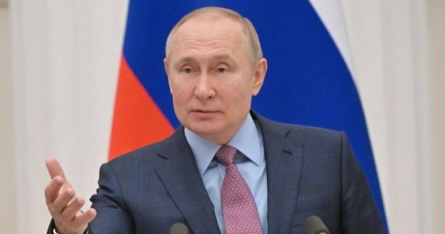 Ucrânia: Rússia enfrenta "ameaça grave, muito grande" - Putin