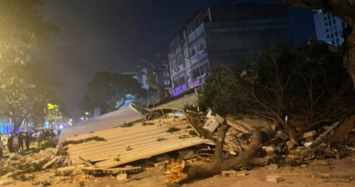 Vídeo mostra edifício de seis andares a colapsar em Luanda
