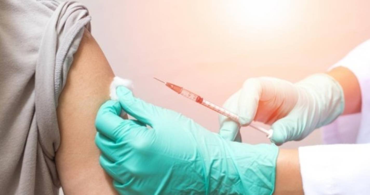 23.301 vacinas administradas na Madeira até 28 de fevereiro