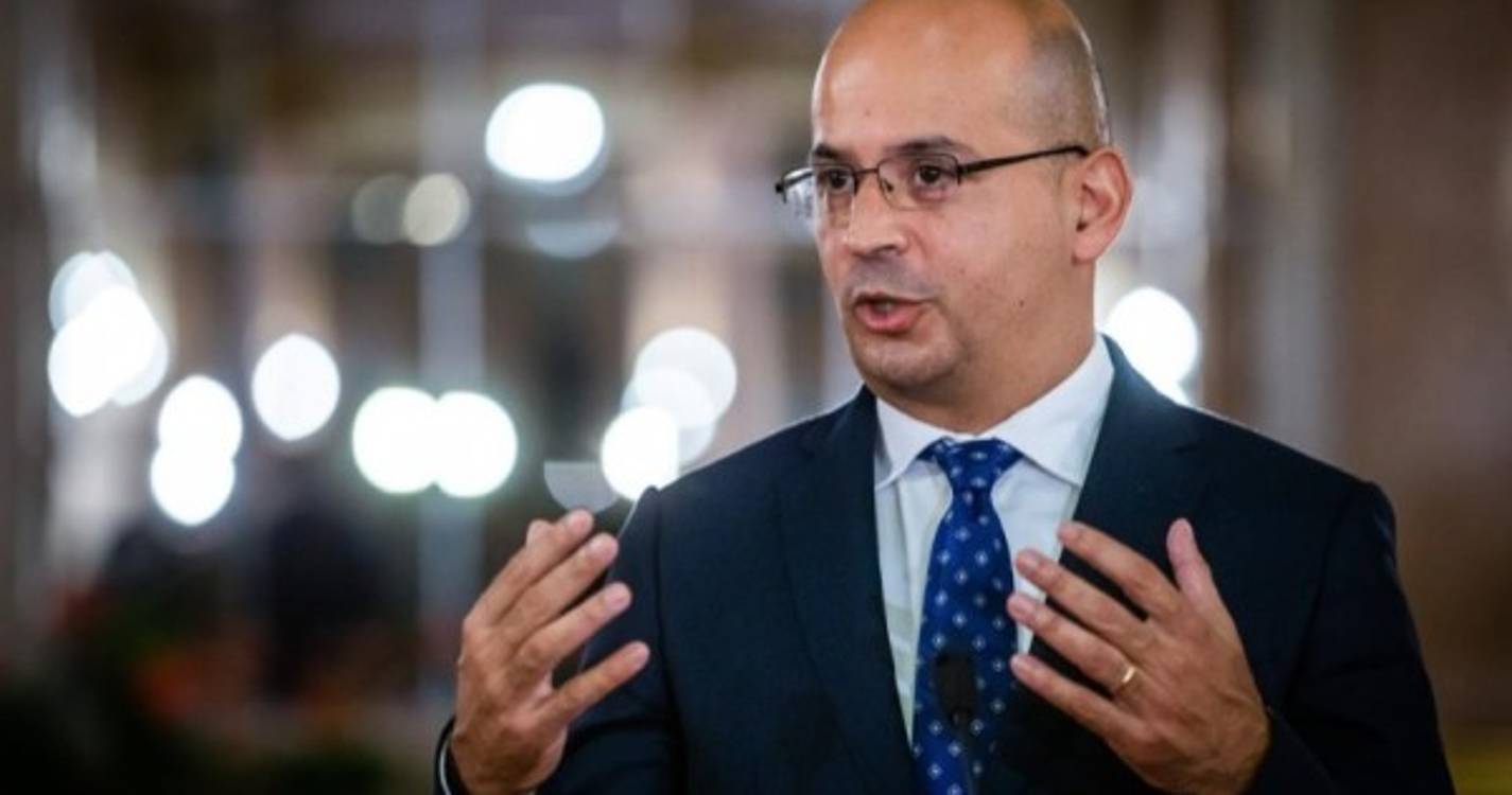 Covid-19: Ministro das Finanças testa positivo