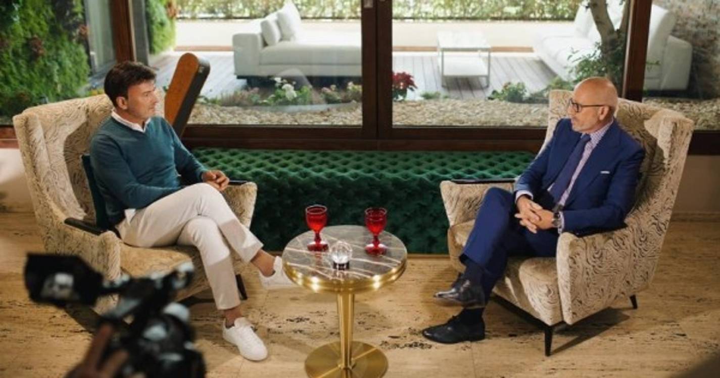 Após entrevista, Tony Carreira agradece a todos: "Eternamente grato pelo vosso carinho"