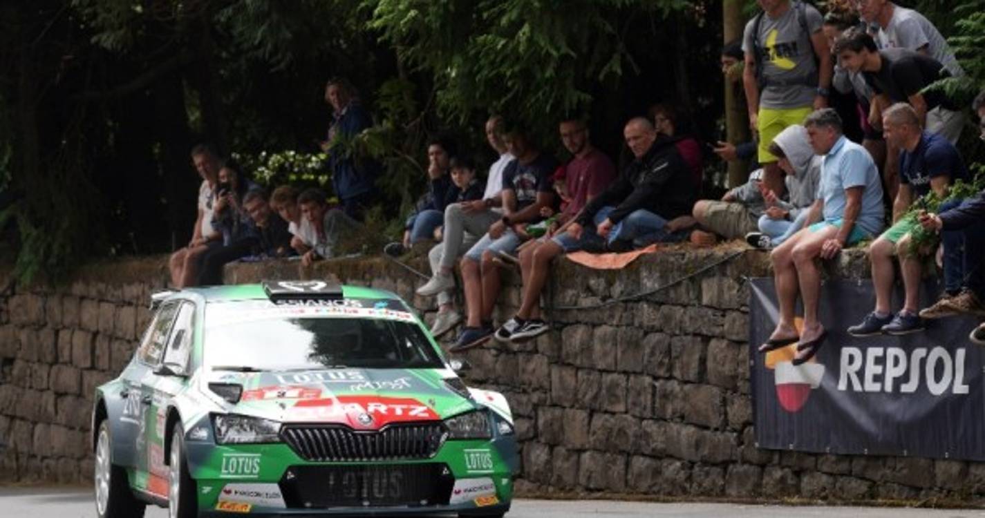 Miguel Nunes triunfa em quatro classificativas e já é terceiro