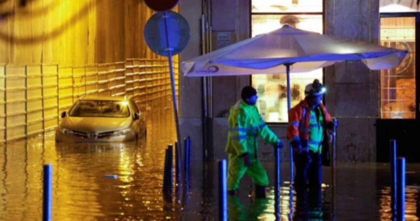 Secretária de Estado da Proteção Civil nega falhas na resposta às inundações em Lisboa