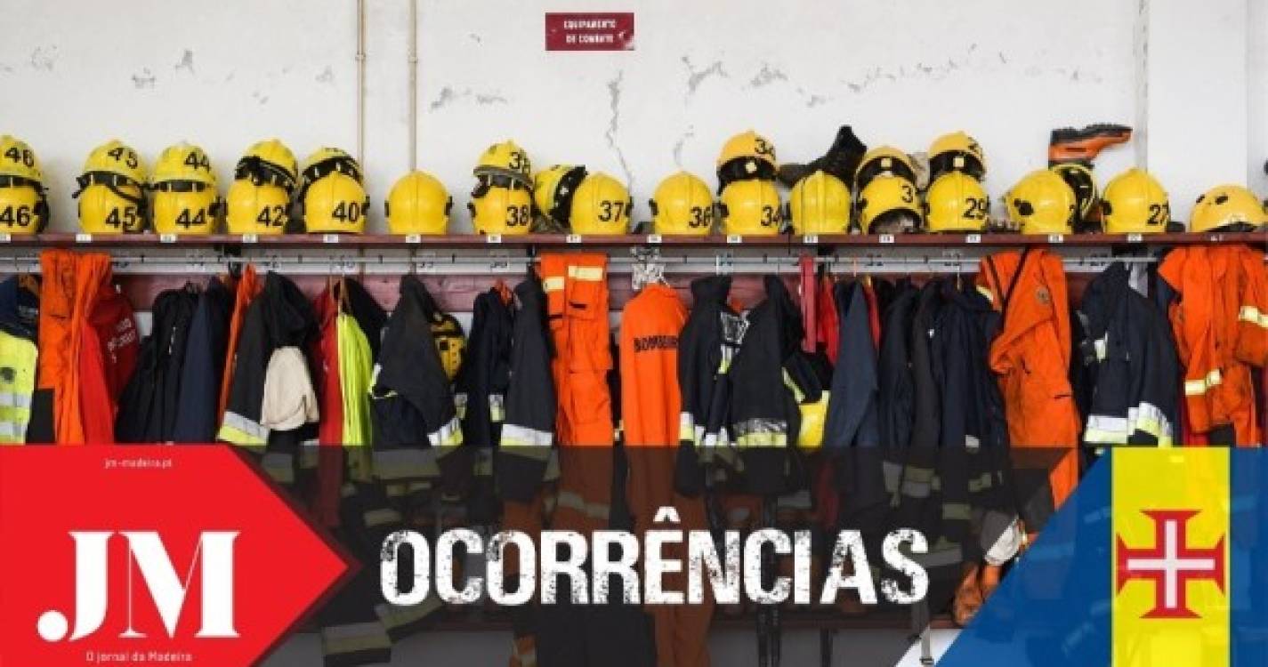 Incêndio na Boca dos Namorados mobilizou uma dezena de bombeiros