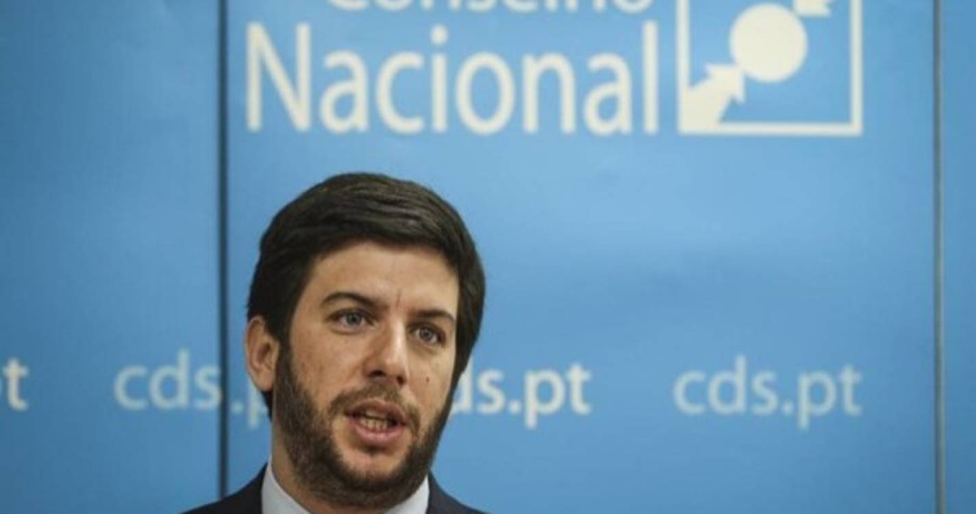 Covid-19: Líder do CDS pede fim de "regras altamente restritivas"