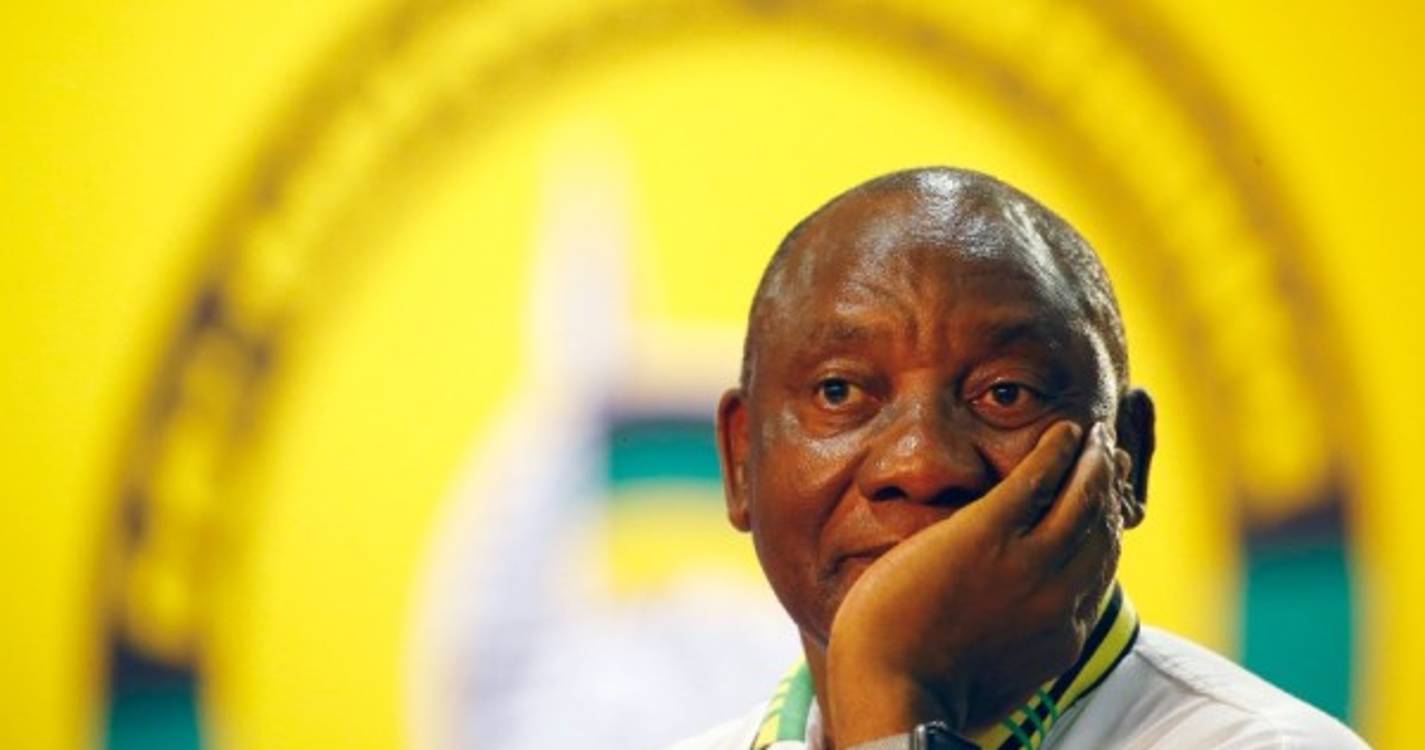 Dólares roubados do Presidente sul-africano não foram declarados