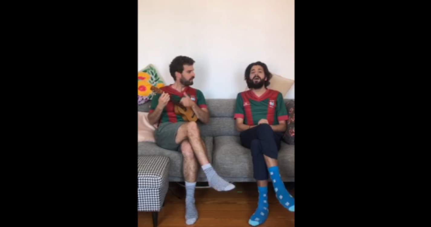 André Santos e Salvador Sobral cantam o hino do Marítimo (com vídeo)