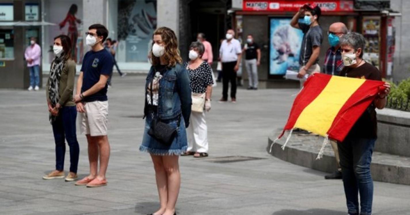 Covid-19: Espanha regista 6.818 novos casos e 132 mortes nas últimas 24 horas