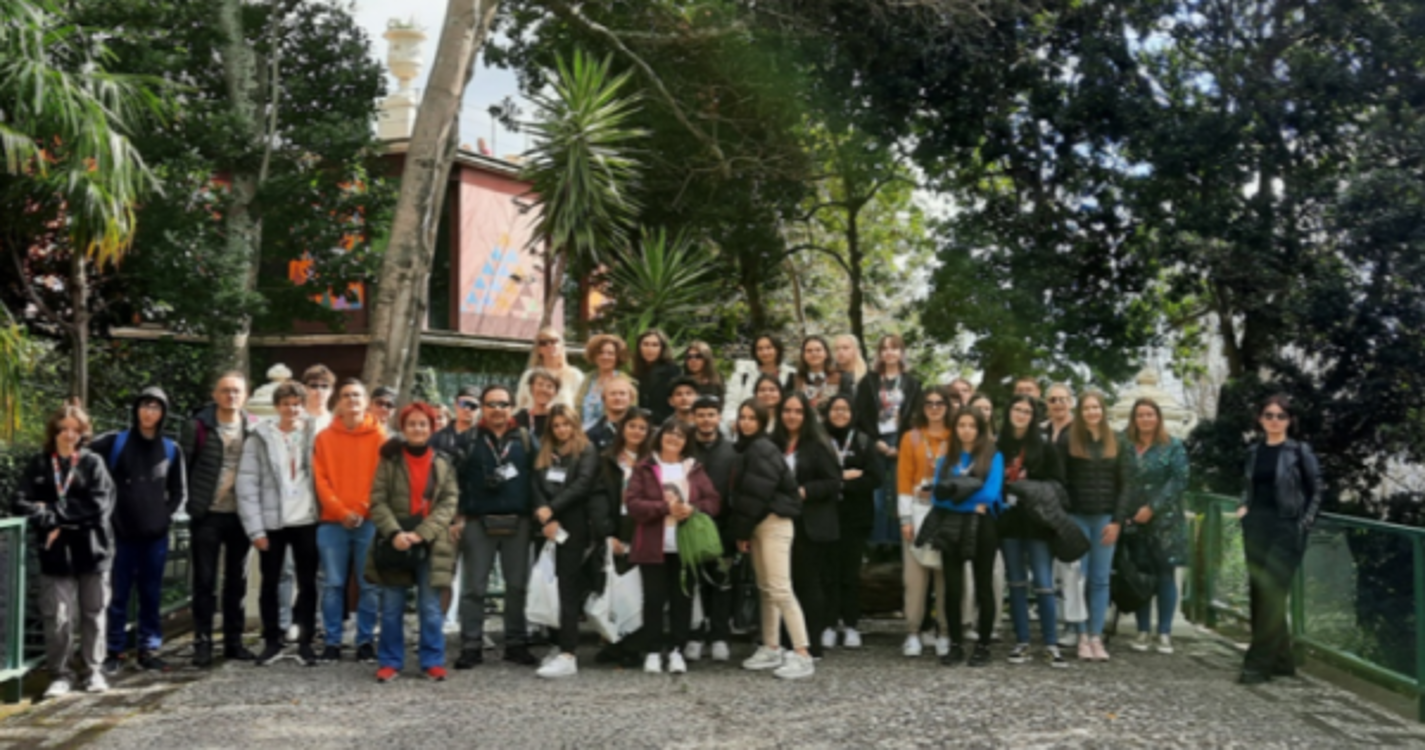 Escola Bartolomeu Perestrelo recebe parceiros do projeto R.E.A.D.Y. do programa Erasmus +