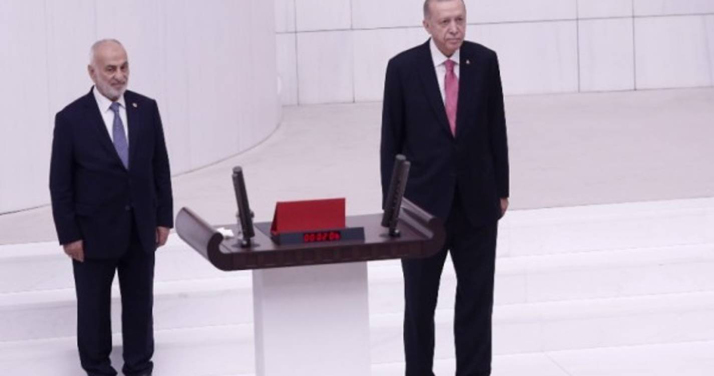 Erdogan toma posse para terceiro mandato presidencial