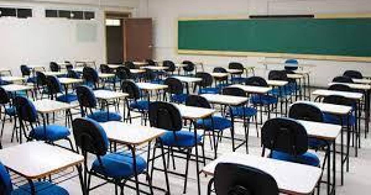 Professores faltam cerca de dois milhões de dias por ano