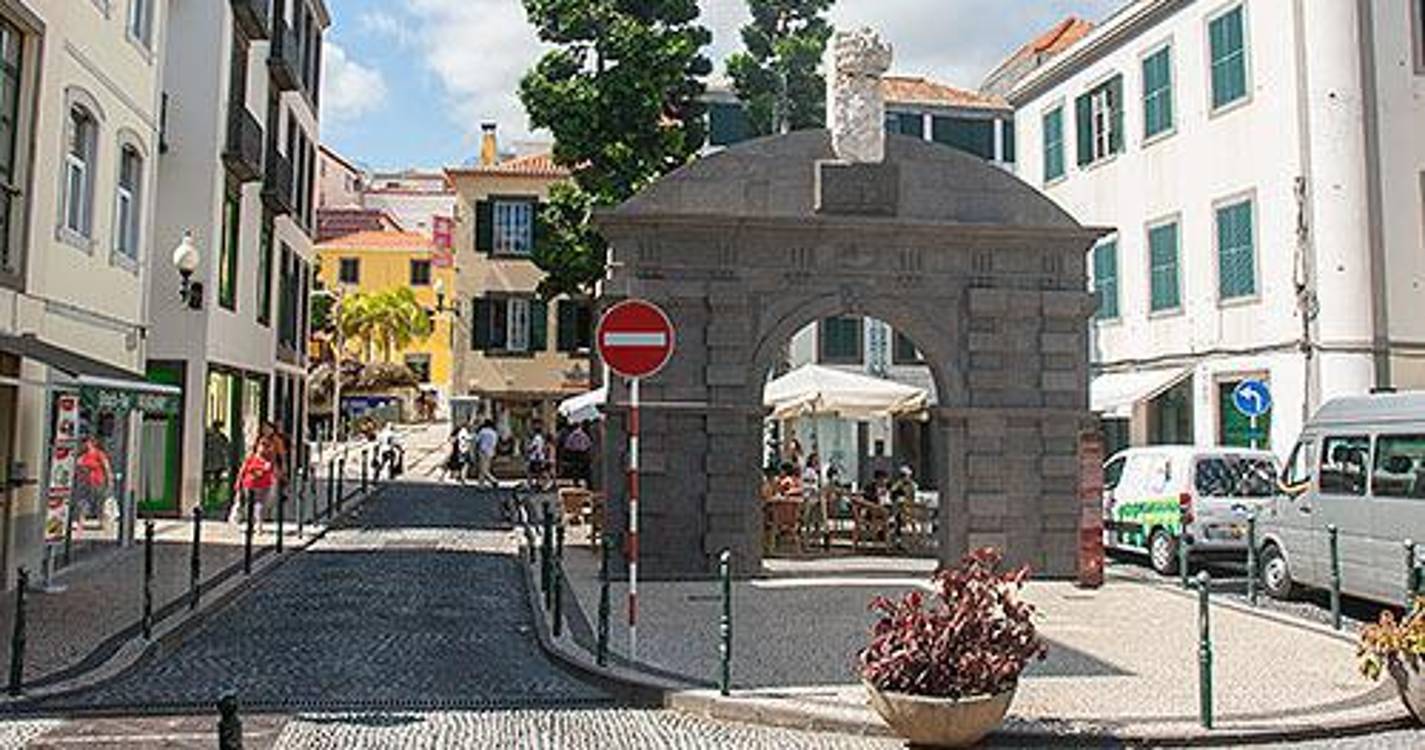 Vigília pela paz no Largo dos Varadouros