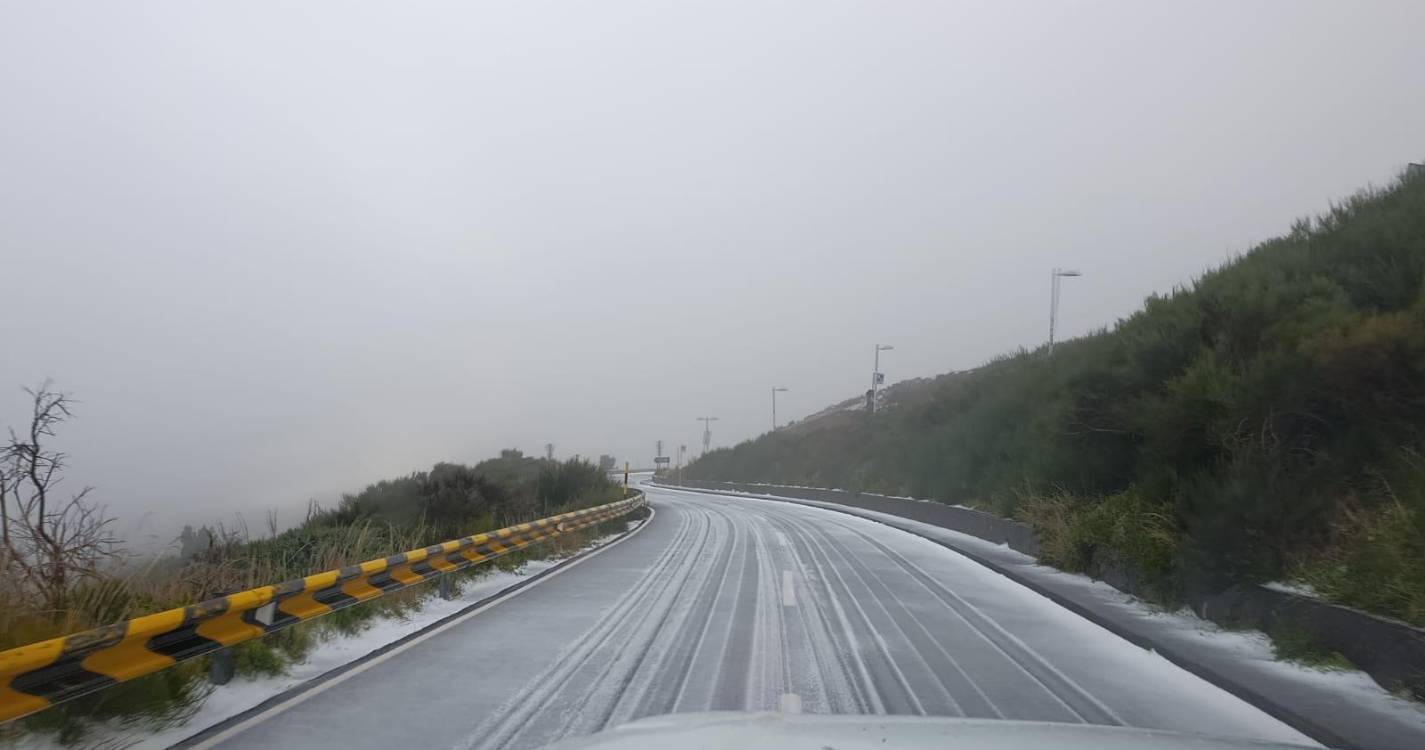 Pico do Areeiro ‘pintado’ de branco leva ao encerramento de estrada