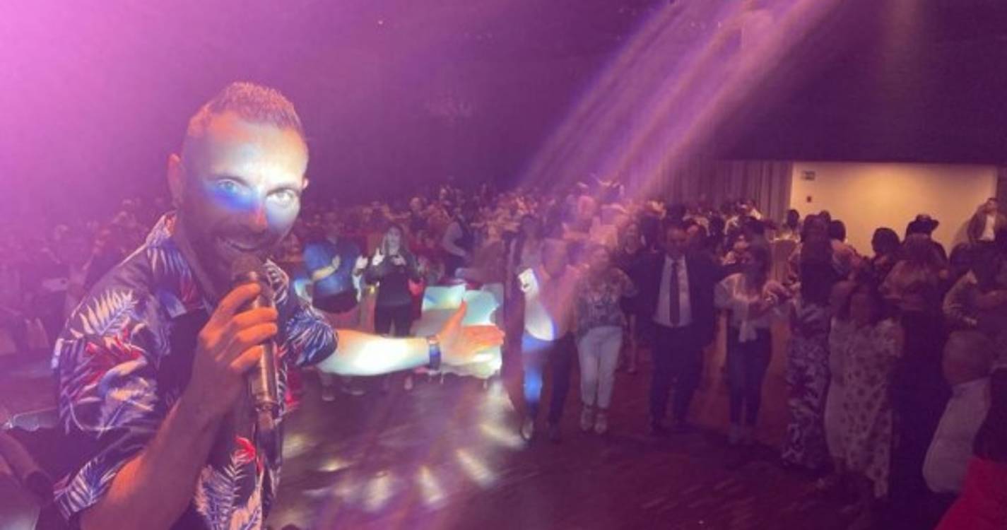 Música e ritmo de Victor Sousa animaram a Festa da Madeira (com fotos)