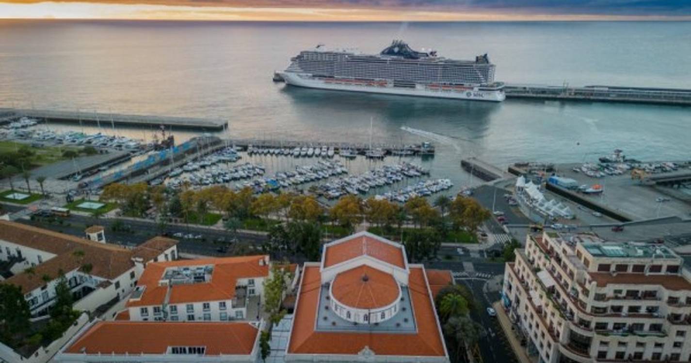 'MSC Seascape' estreia-se no Funchal em viagem transatlântica (com fotos)